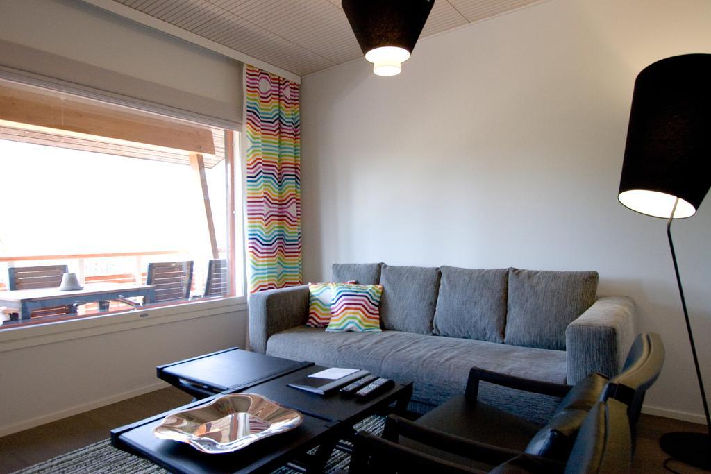 Haapala Suites Entinen Iida Вуокати Стая снимка